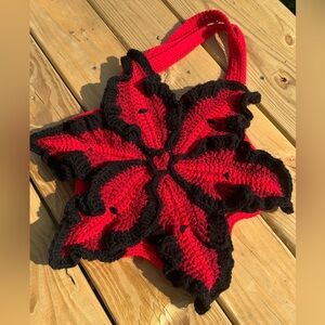 Black and red lily crochet bag🖤❤️